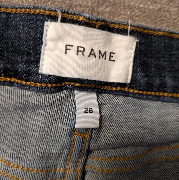 FRAME Le Garcon Crop 28 - Picture 6 of 11